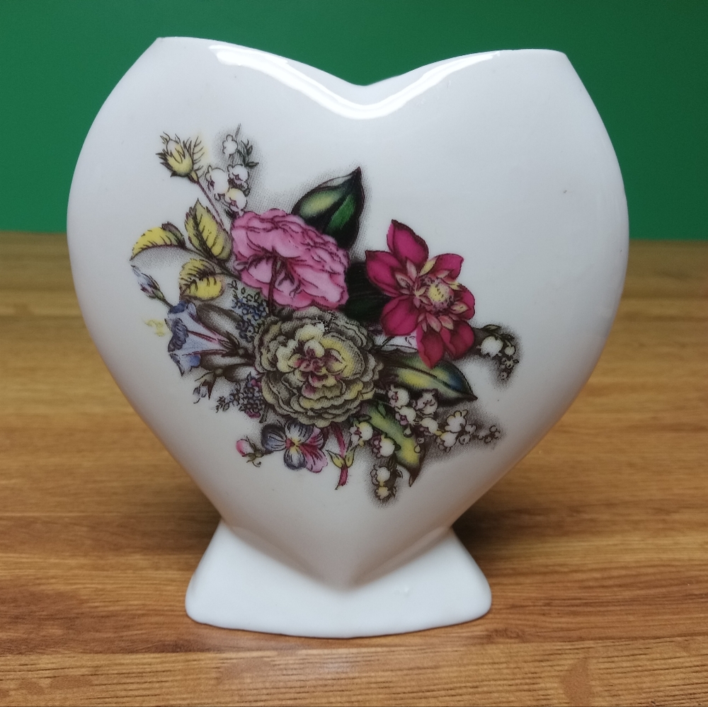 Vintage Mini Ceramic Floral Heart Vase